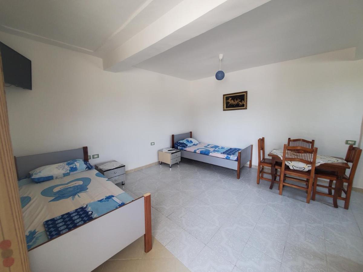 Guest House Vlorë Buitenkant foto