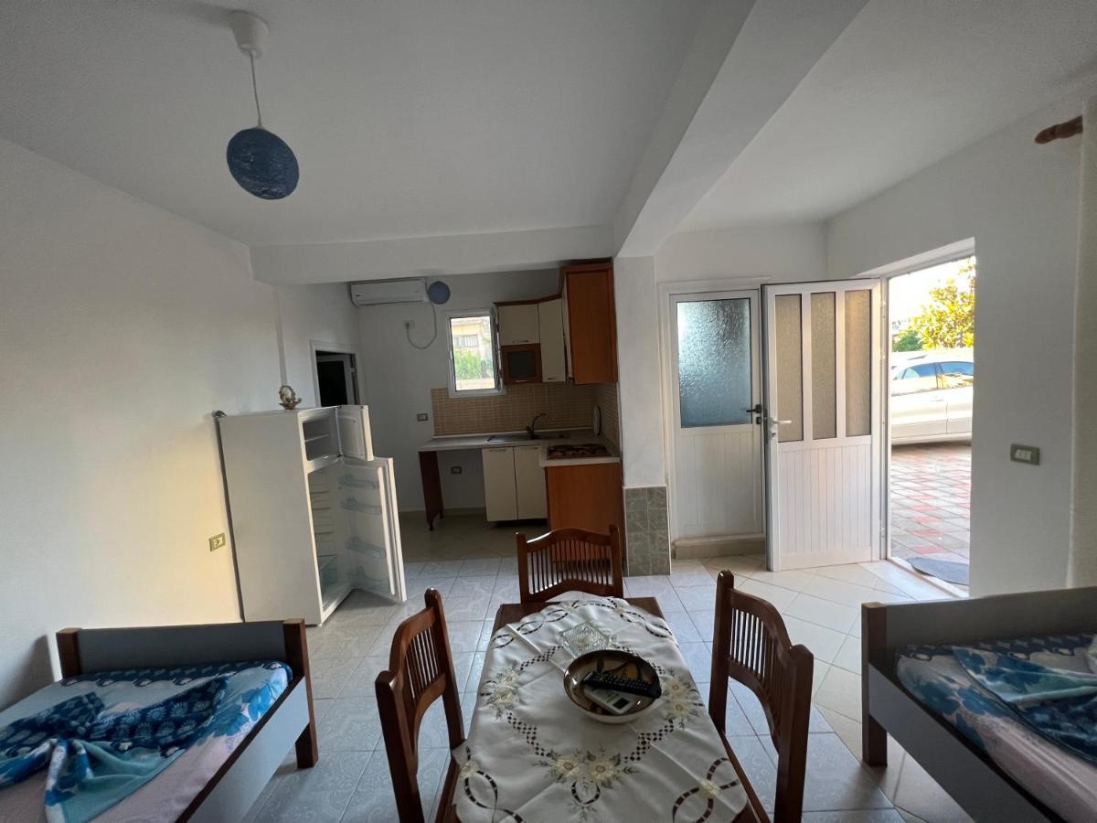 Guest House Vlorë Buitenkant foto