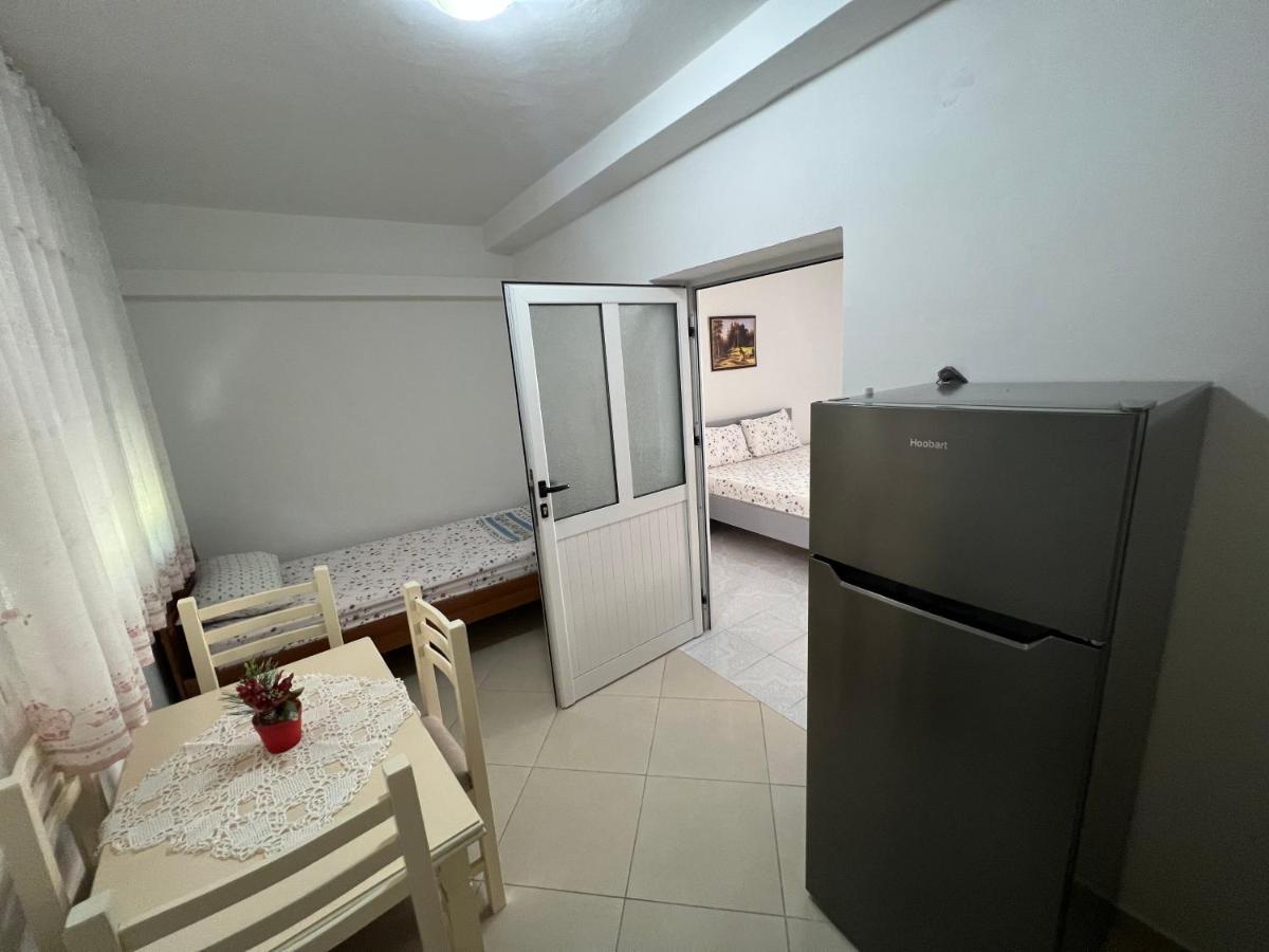 Guest House Vlorë Buitenkant foto